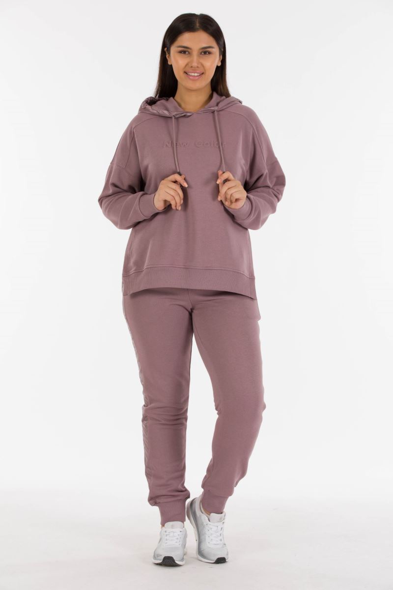 THREE YARN  TRACKSUIT