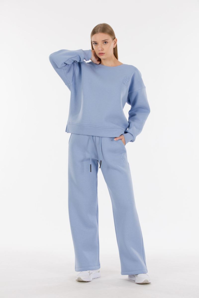 THREE YARN  TRACKSUIT