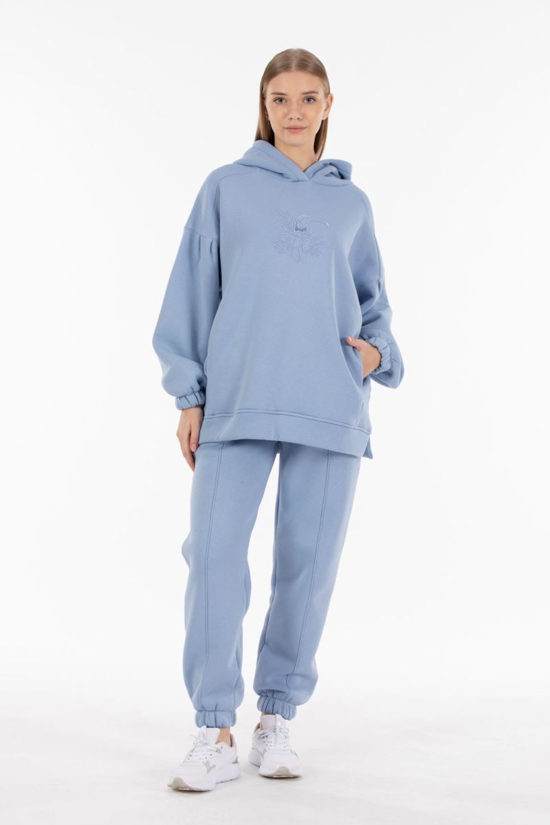 THREE YARN  TRACKSUIT