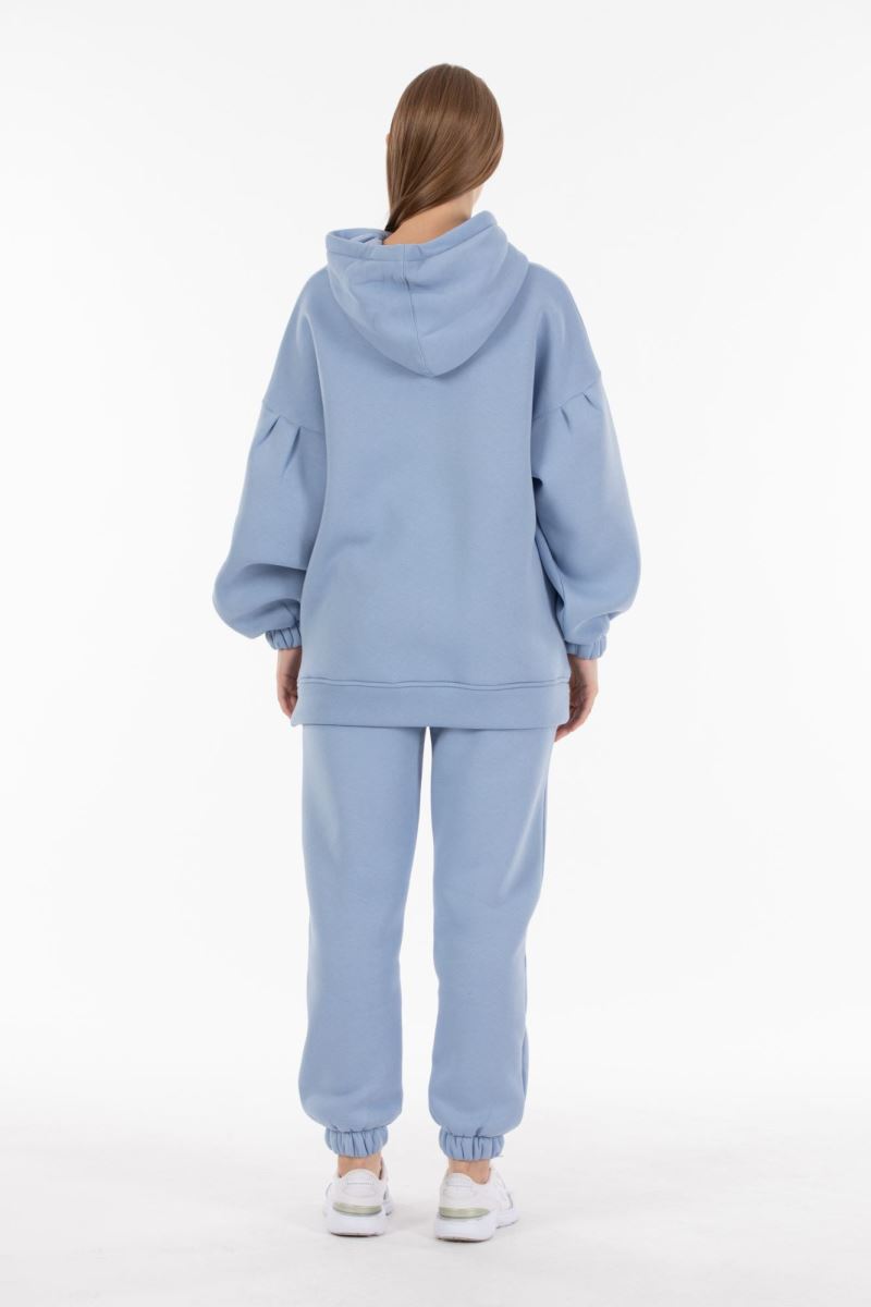 THREE YARN  TRACKSUIT