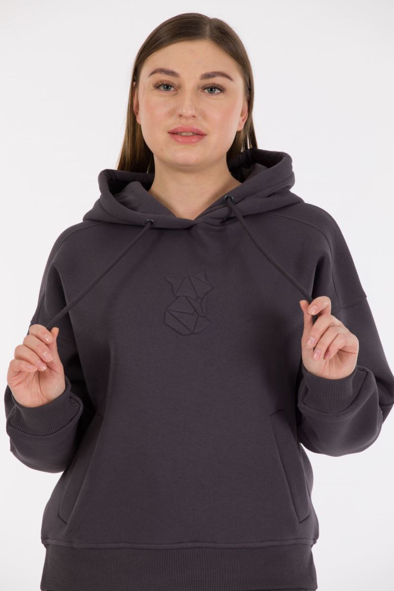 THREE YARN  TRACKSUIT