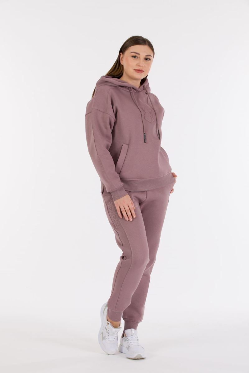 THREE YARN  TRACKSUIT