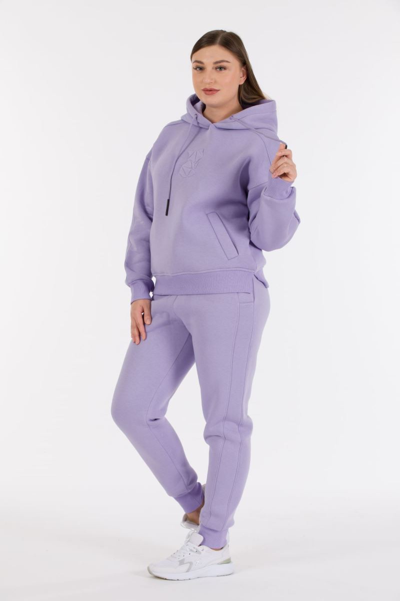 THREE YARN  TRACKSUIT