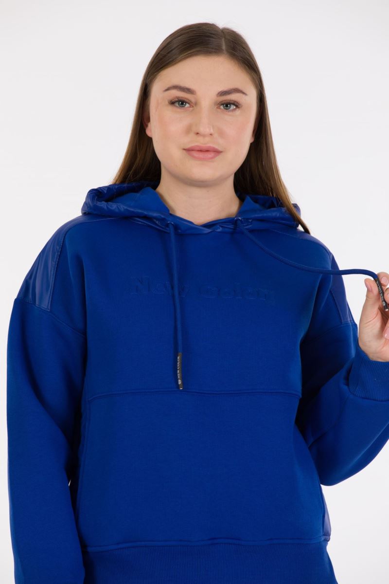 THREE YARN  TRACKSUIT