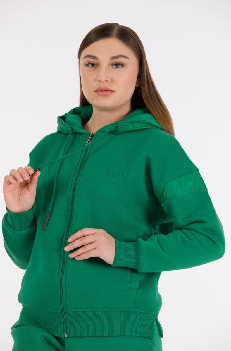 THREE YARN  TRACKSUIT