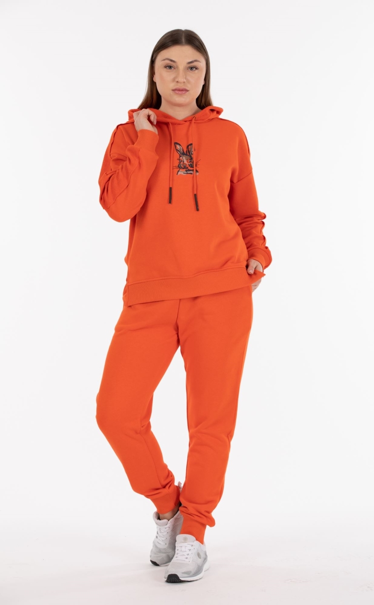 THREE YARN  TRACKSUIT