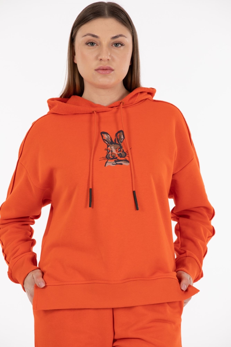 THREE YARN  TRACKSUIT