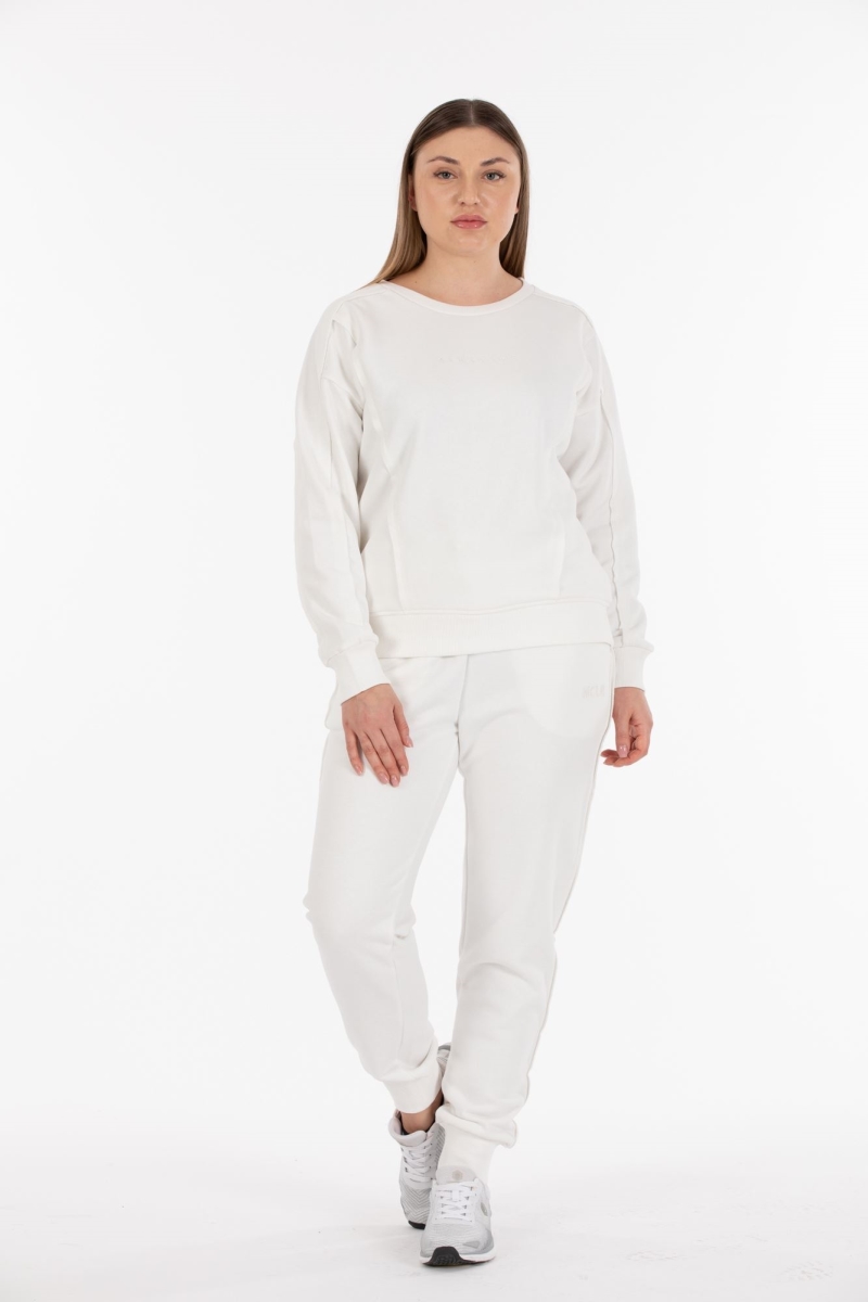 THREE YARN  TRACKSUIT