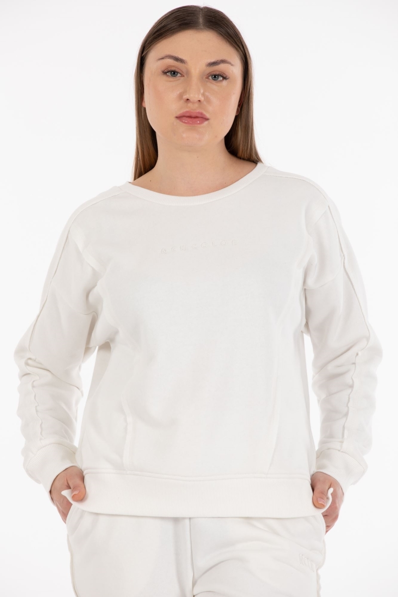 THREE YARN  TRACKSUIT