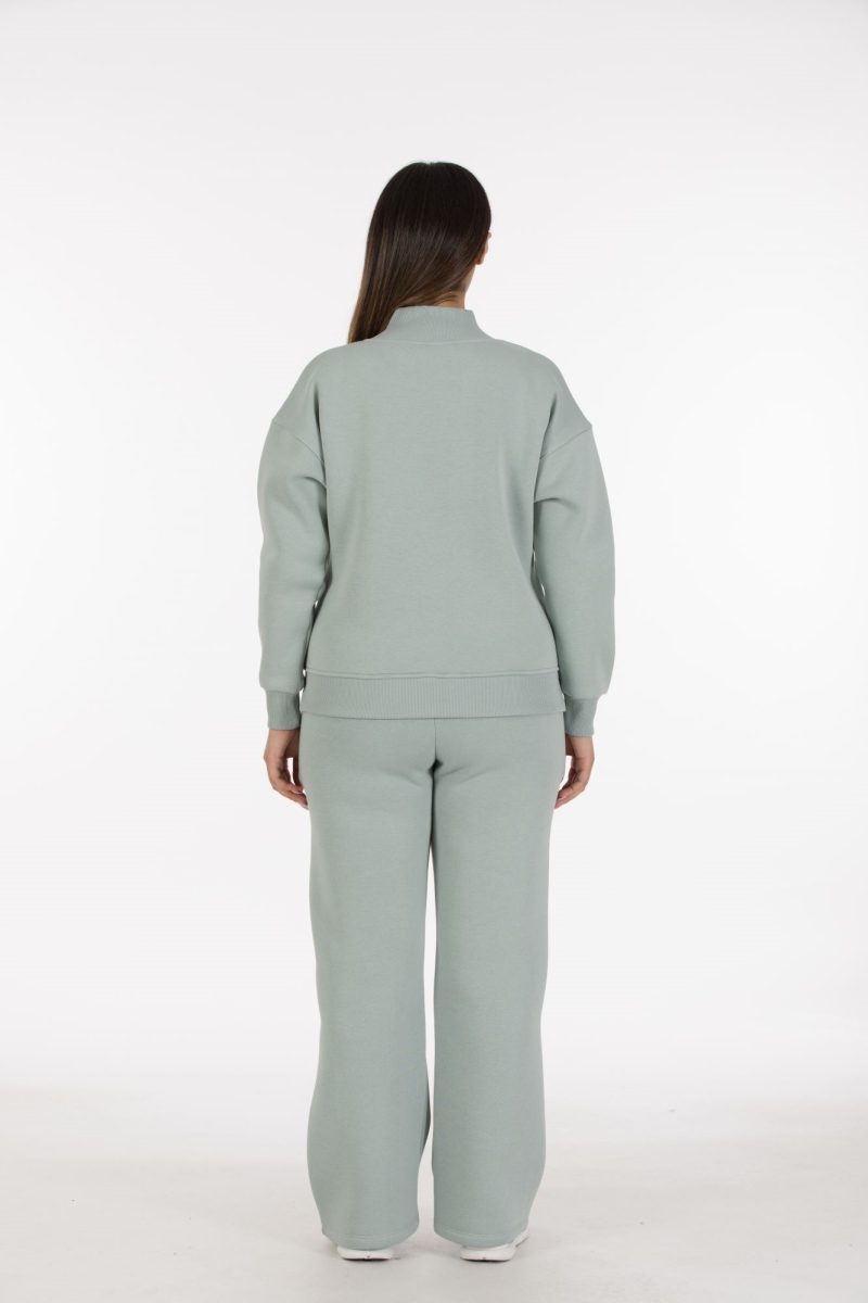 THREE YARN  TRACKSUIT