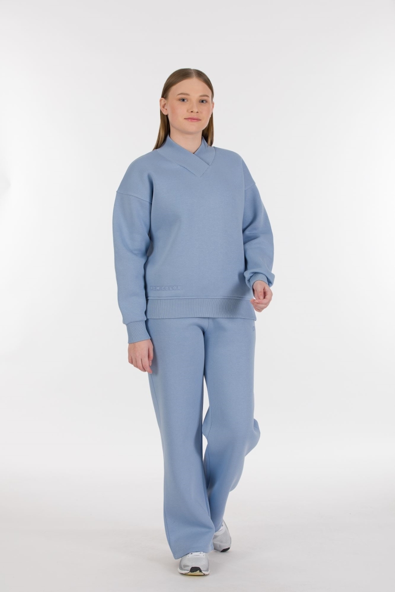 THREE YARN  TRACKSUIT