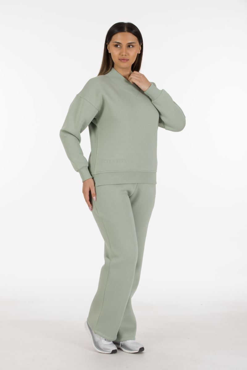 THREE YARN  TRACKSUIT