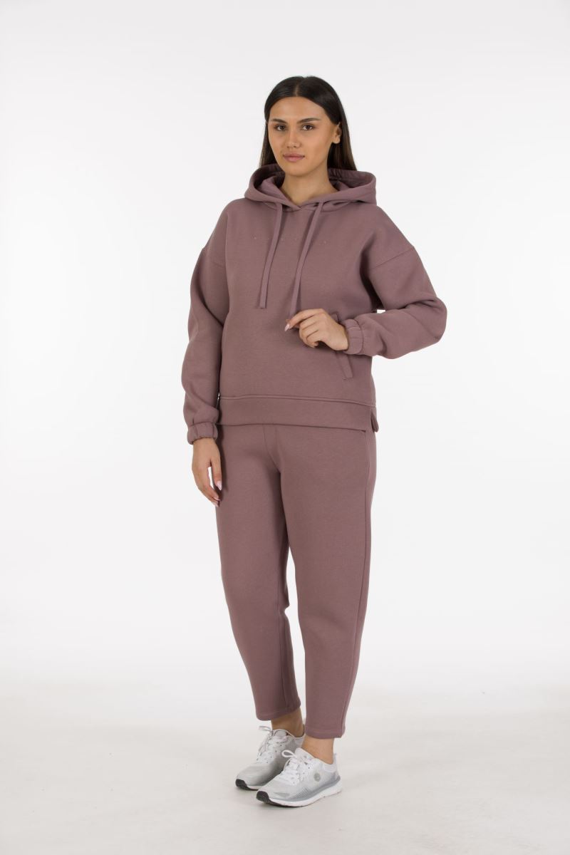 THREE YARN  TRACKSUIT