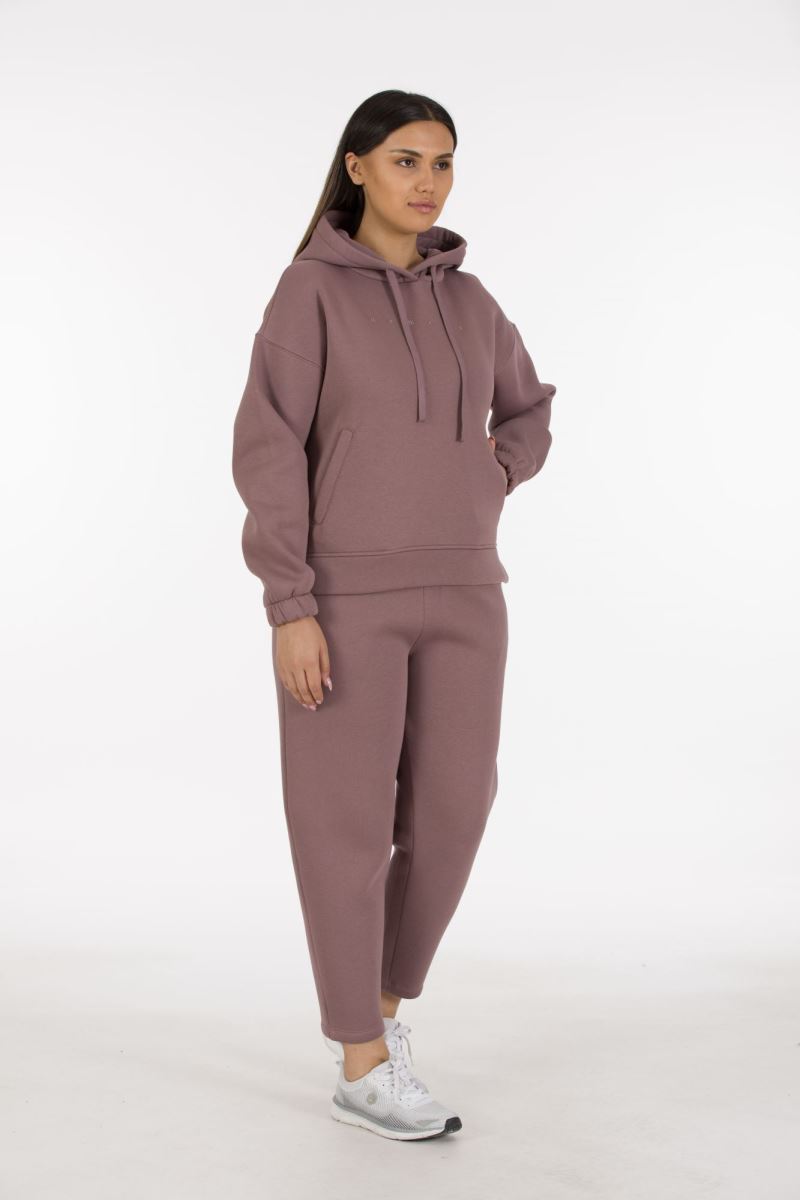THREE YARN  TRACKSUIT