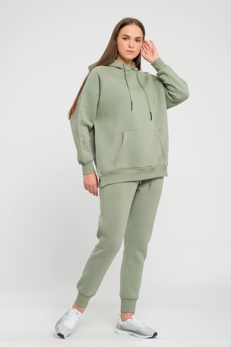 THREE YARN  TRACKSUIT