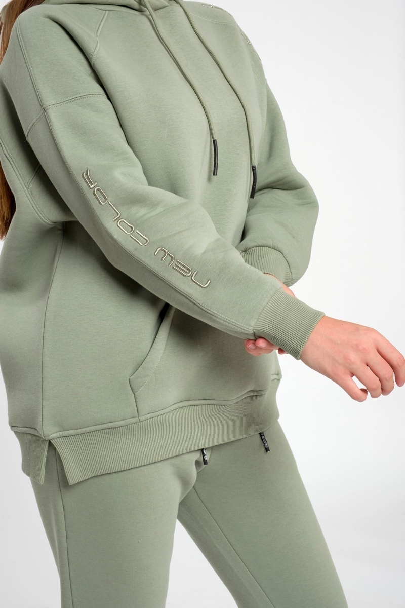 THREE YARN  TRACKSUIT