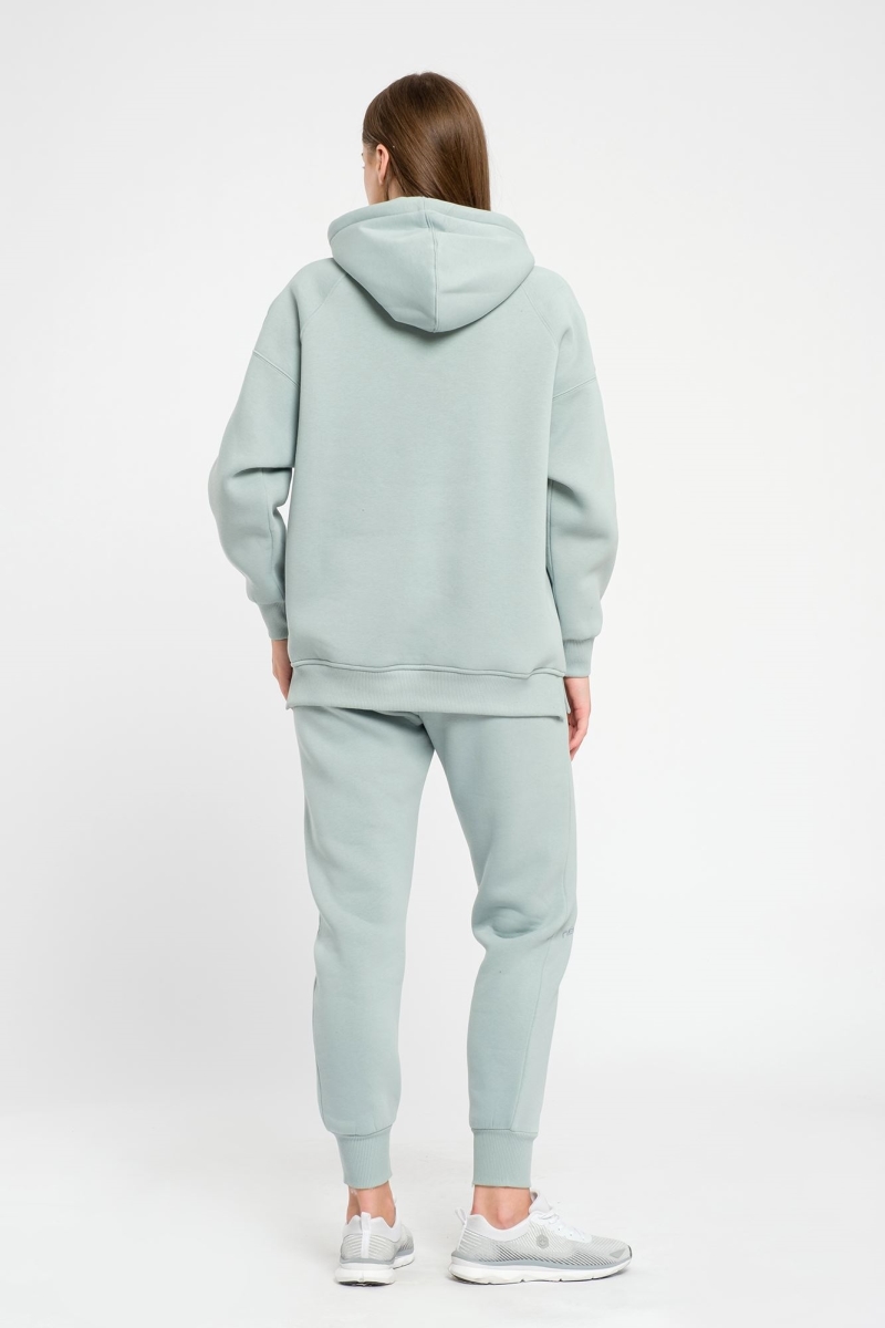 THREE YARN  TRACKSUIT