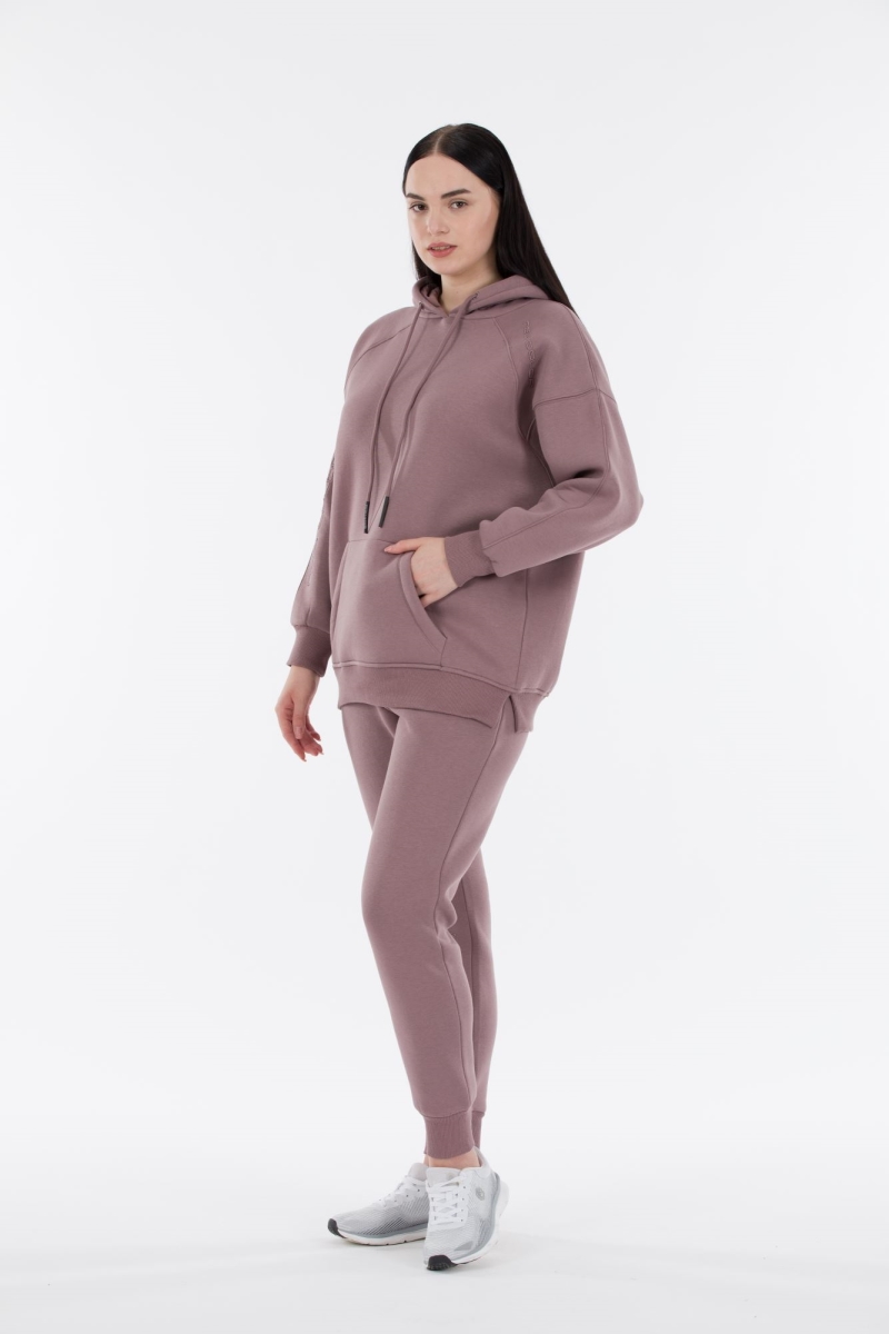 THREE YARN  TRACKSUIT