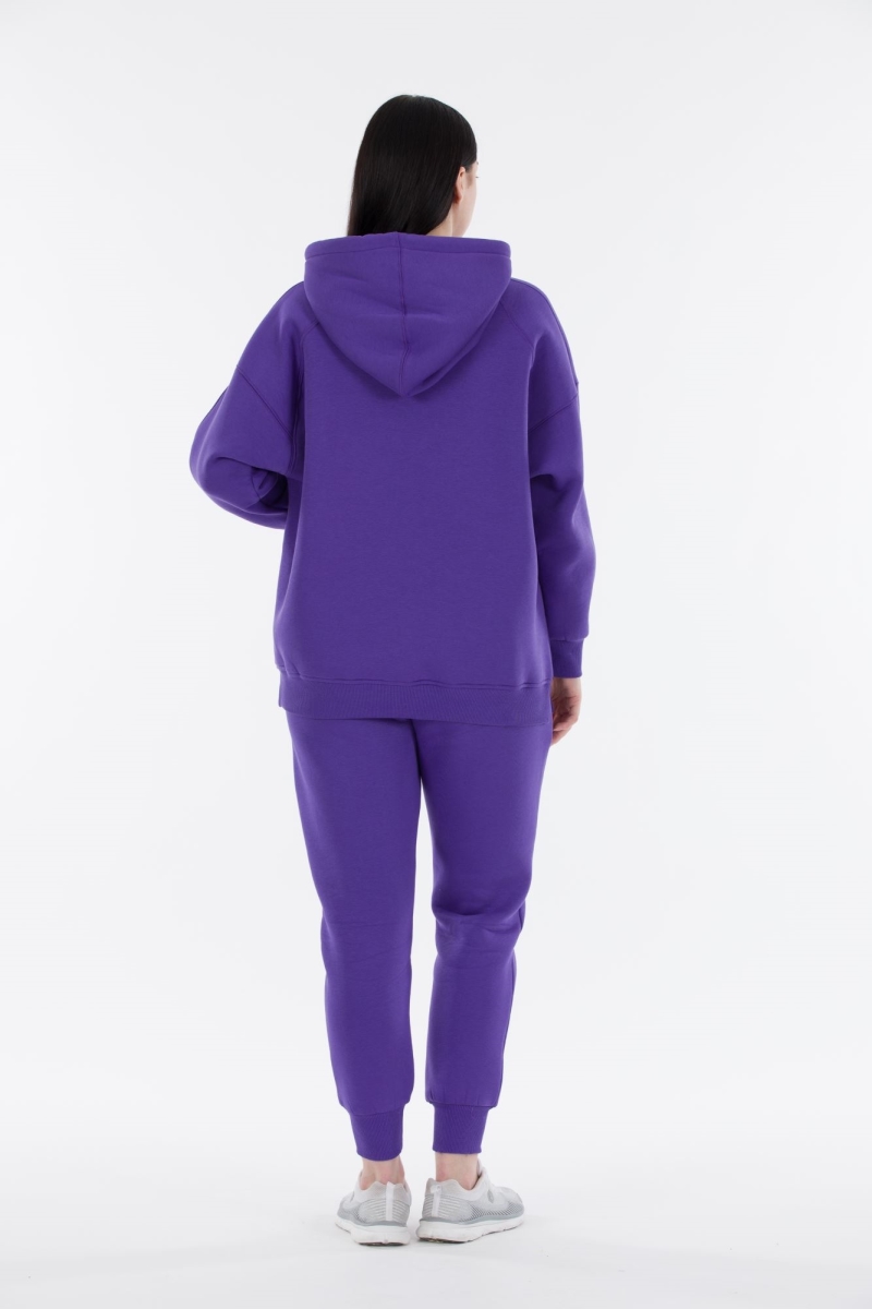 THREE YARN  TRACKSUIT