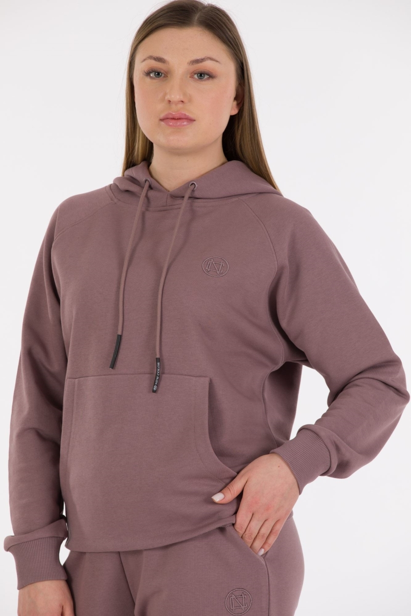 THREE YARN TRACKSUIT