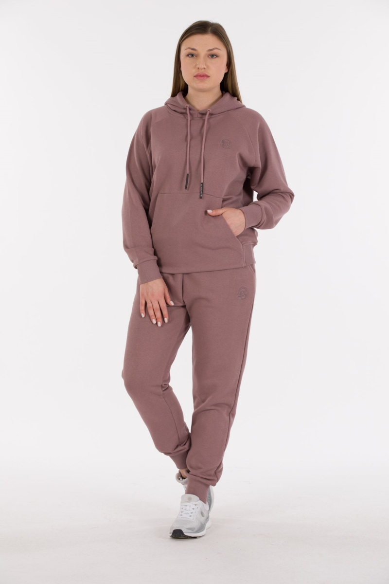 THREE YARN TRACKSUIT