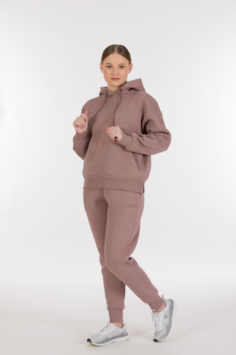 THREE YARN TRACKSUIT