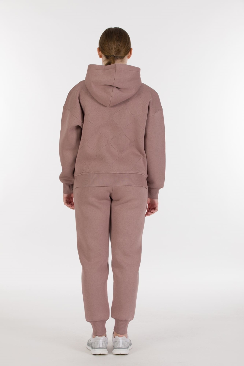 THREE YARN TRACKSUIT