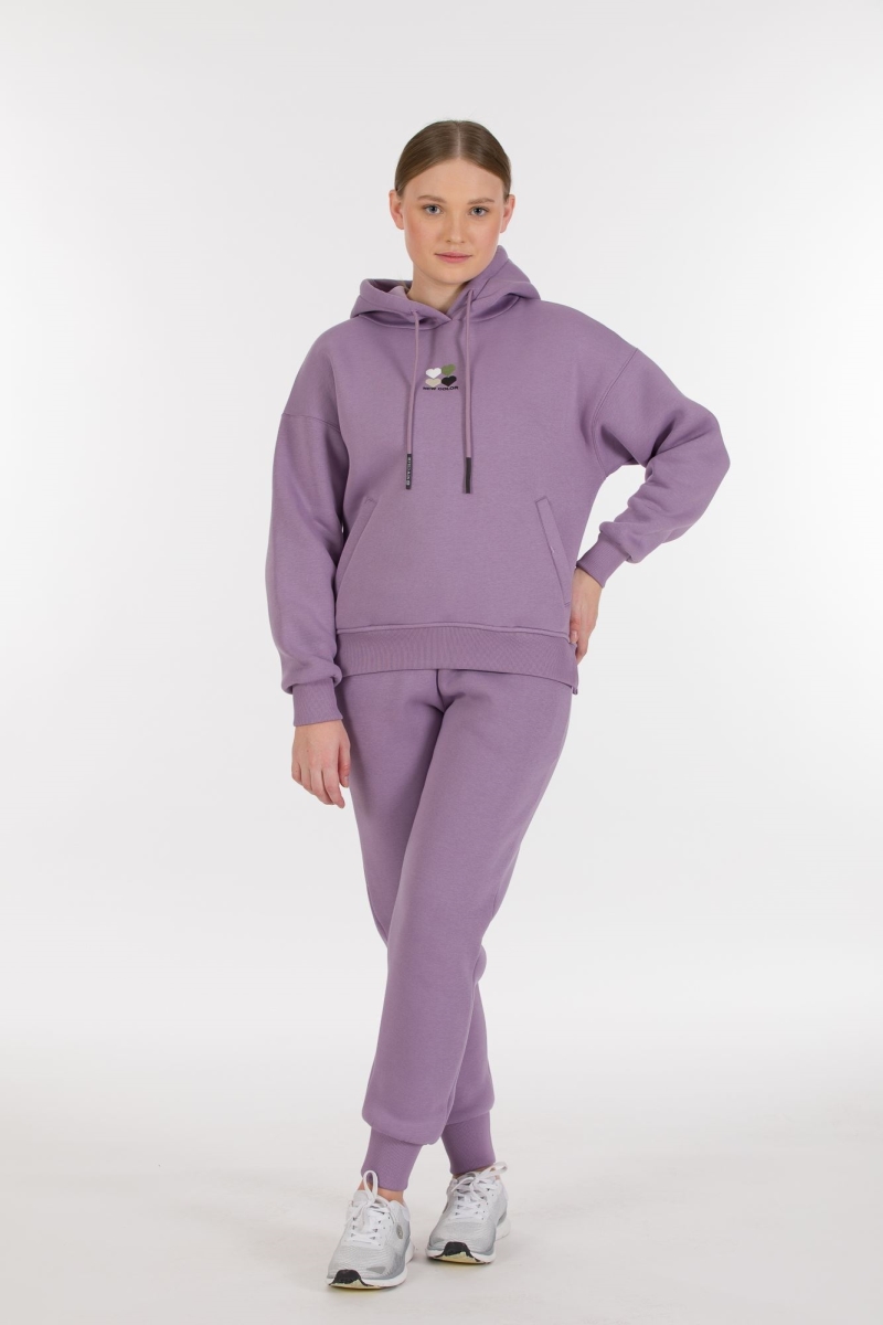 THREE YARN TRACKSUIT
