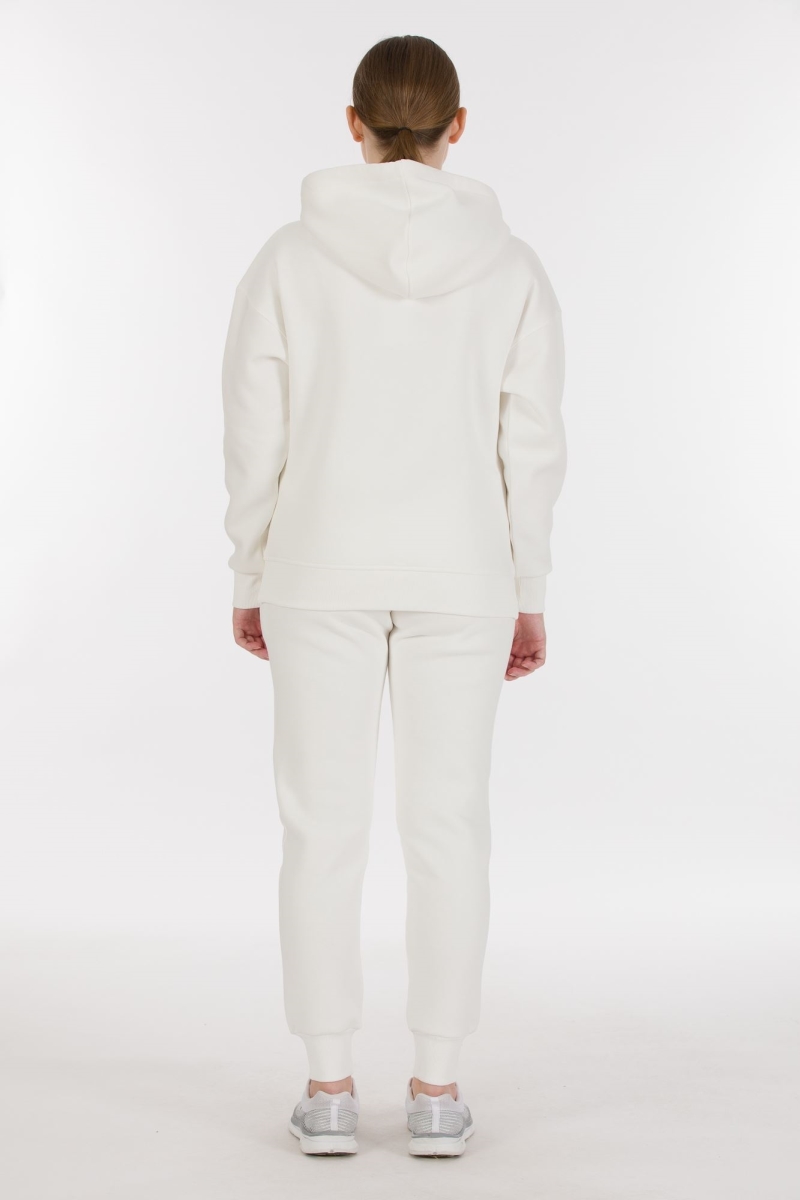 THREE YARN TRACKSUIT