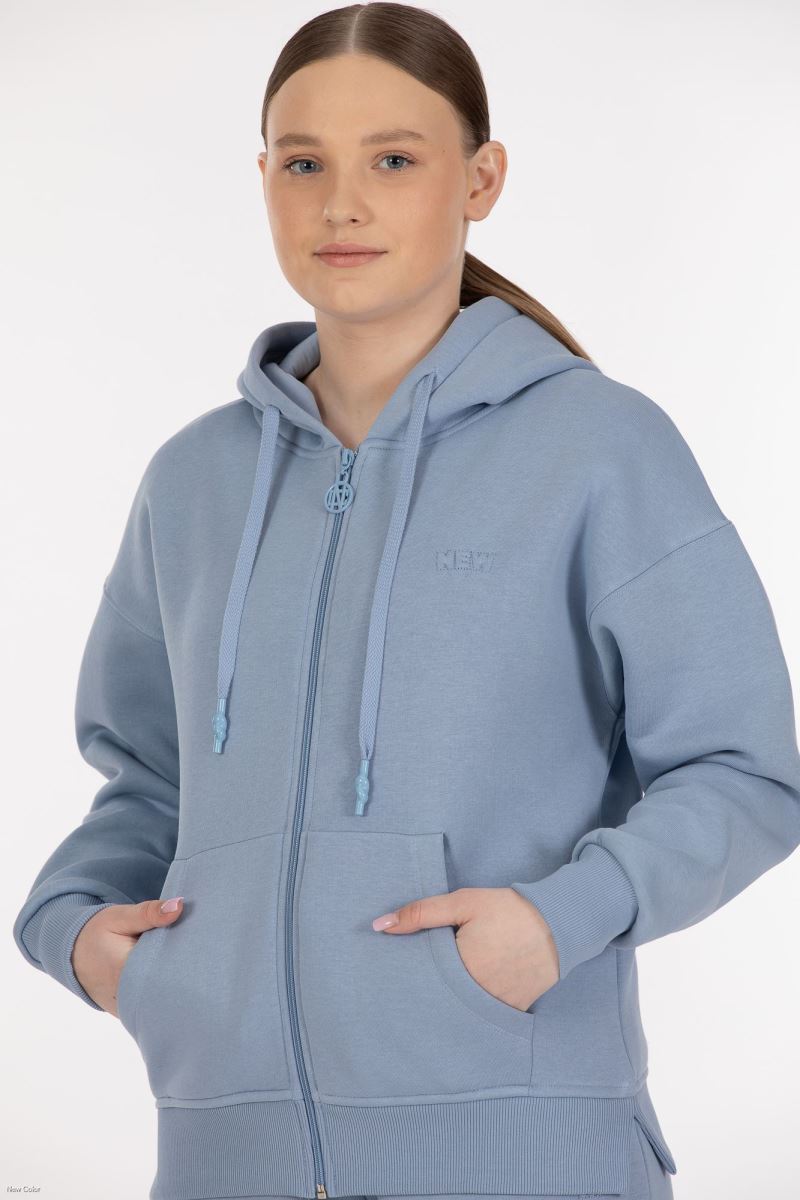 THREE YARN  TRACKSUIT