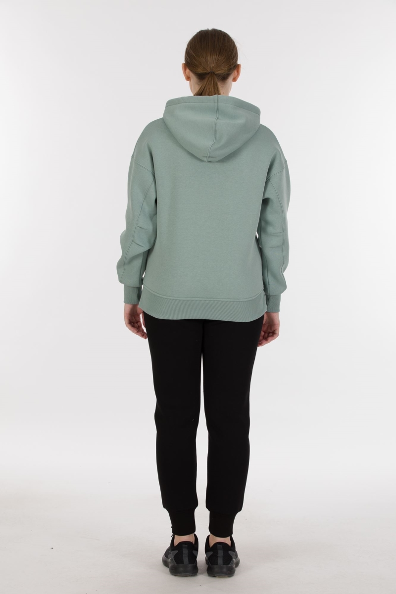 THREE YARN TRACKSUIT