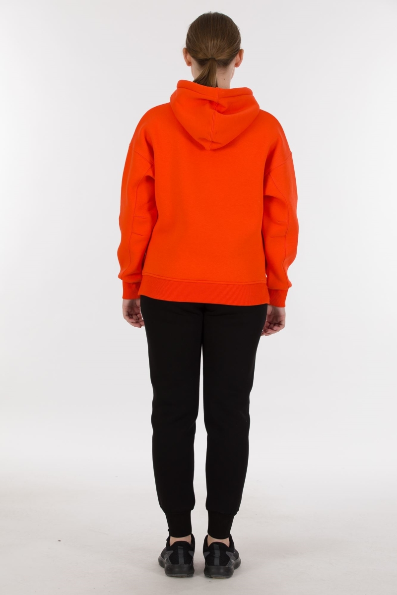 THREE YARN TRACKSUIT