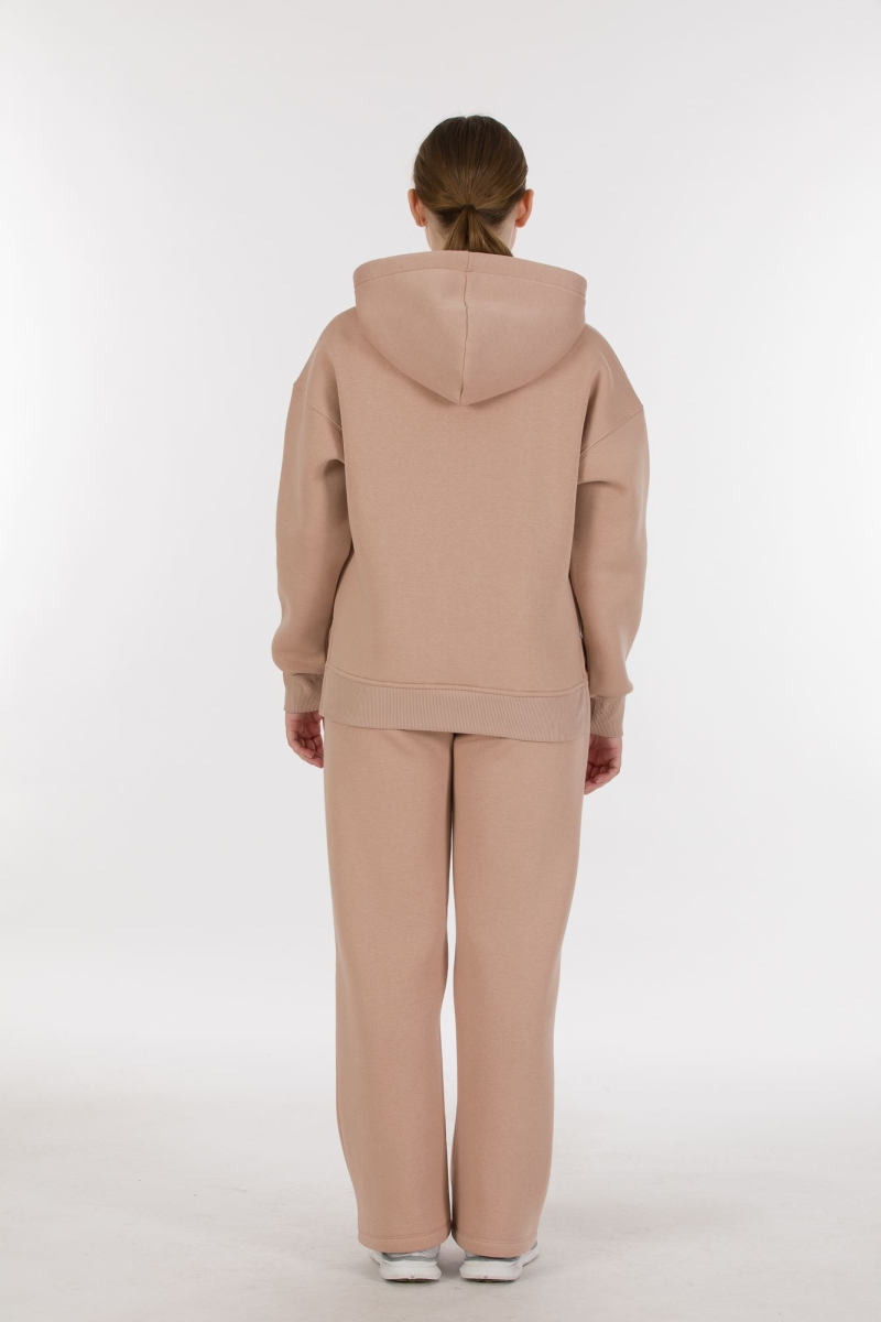 THREE YARN TRACKSUIT