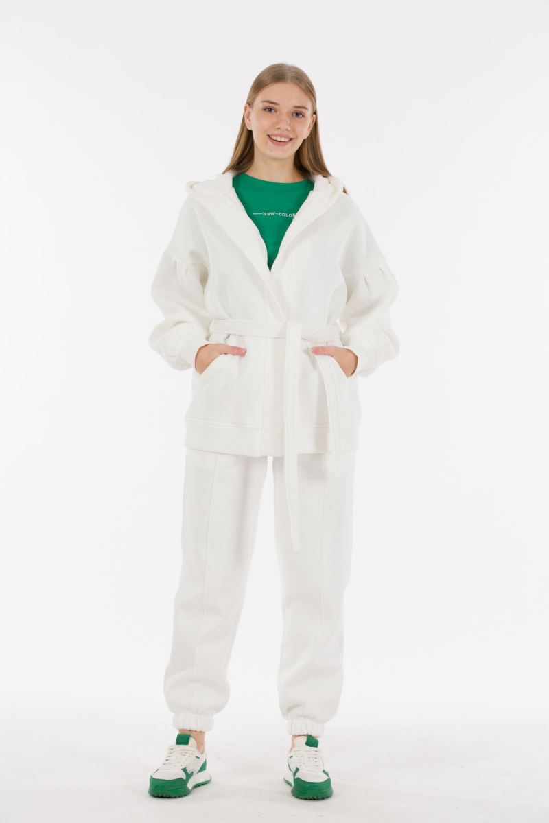 THREE YARN  TRACKSUIT