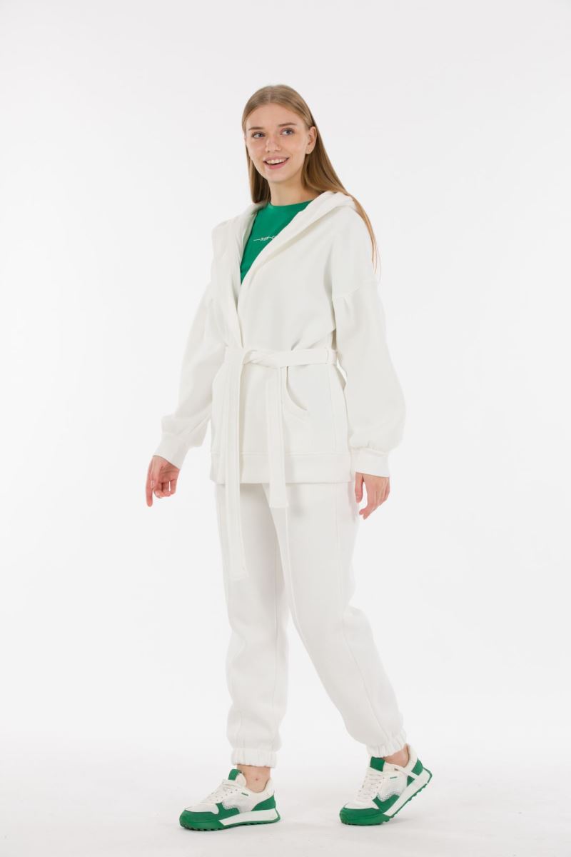 THREE YARN  TRACKSUIT