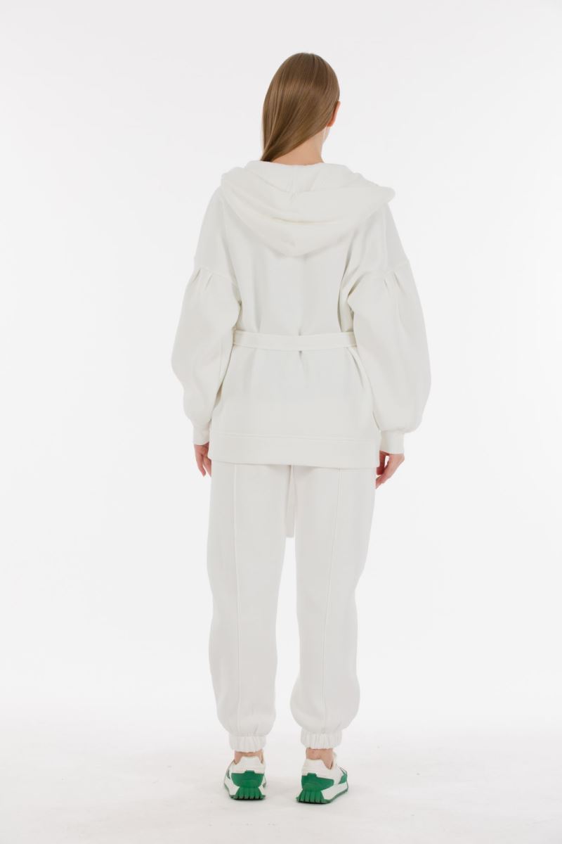 THREE YARN  TRACKSUIT