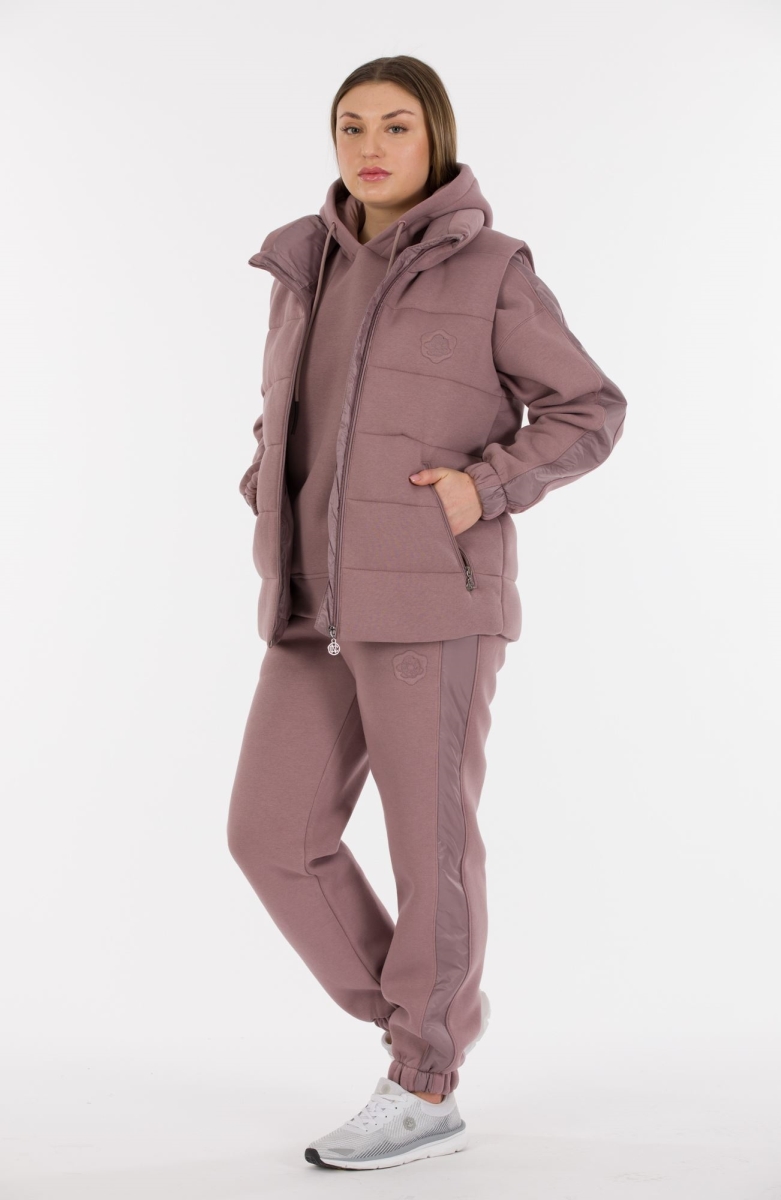 THREE YARN  TRACKSUIT