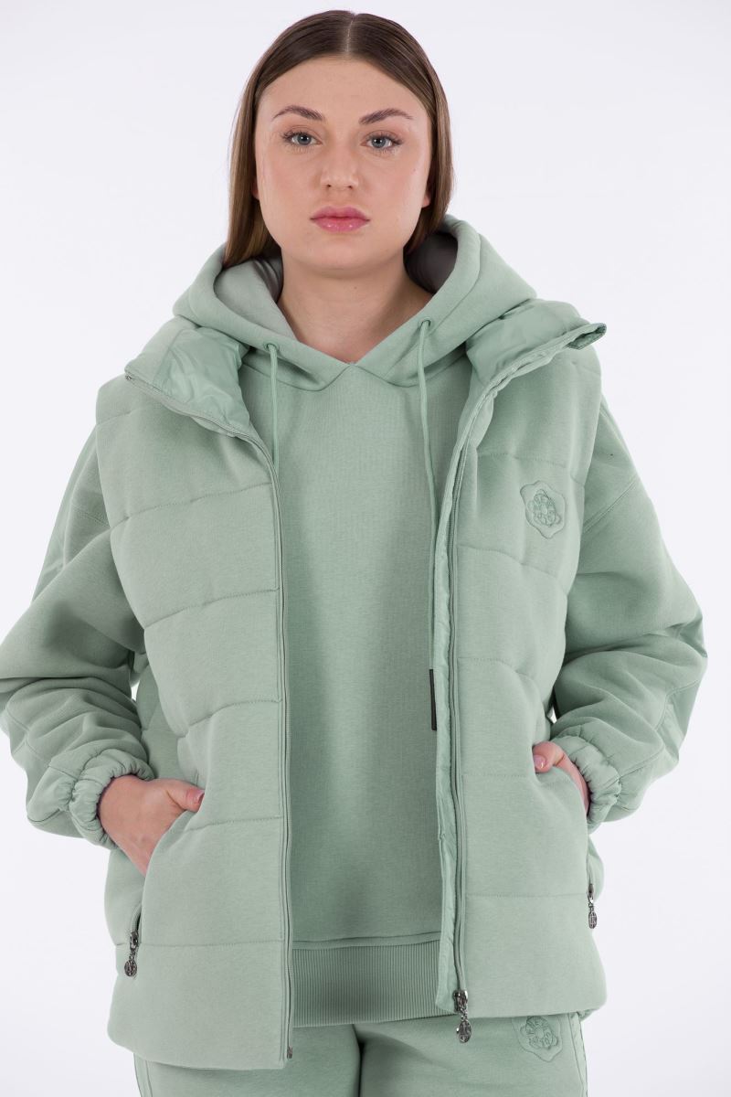 THREE YARN  TRACKSUIT