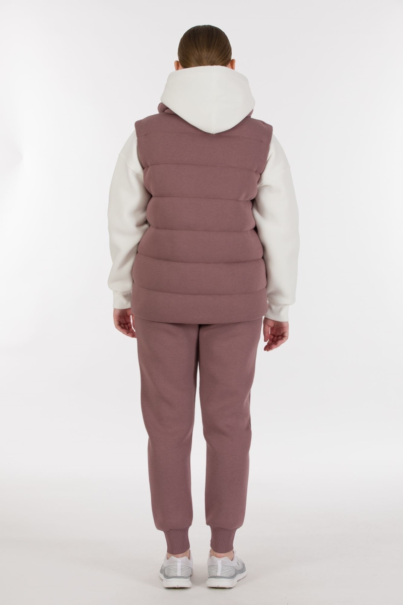 THREE YARN TRACKSUIT