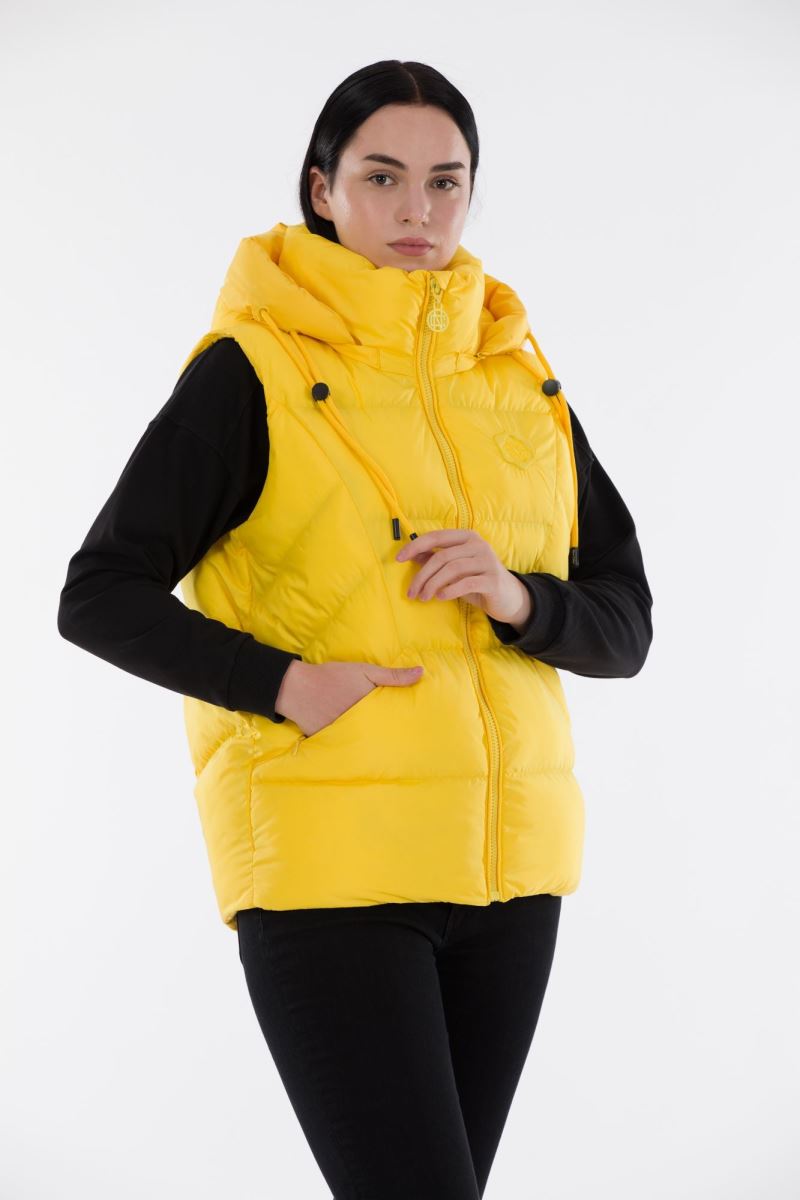 QUILTED PUFFER VEST