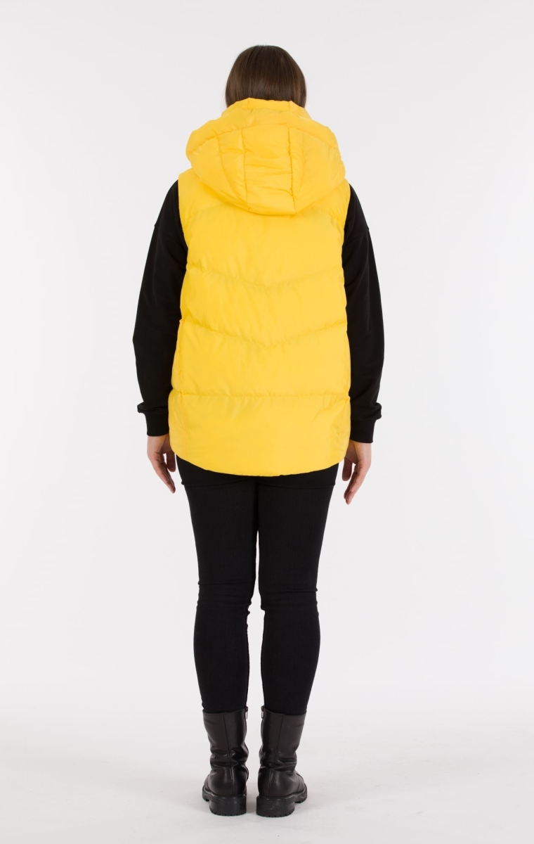 QUILTED VEST
